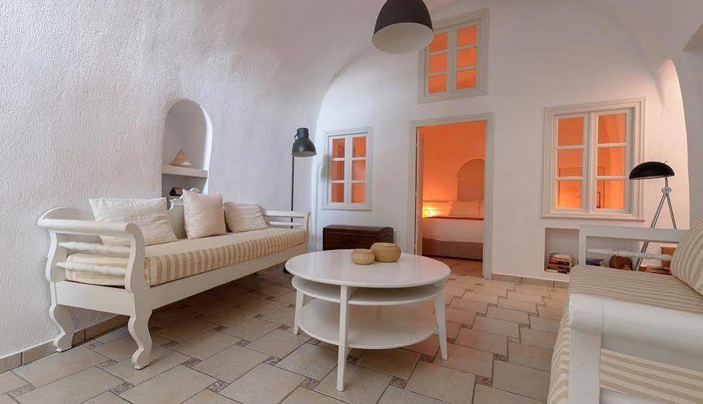 Vista Mare Suites Imerovígli Buitenkant foto
